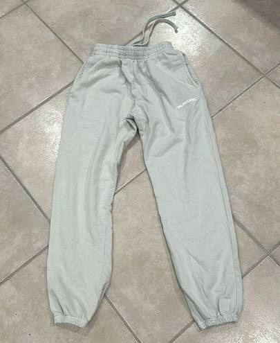 Talentless  joggers size small