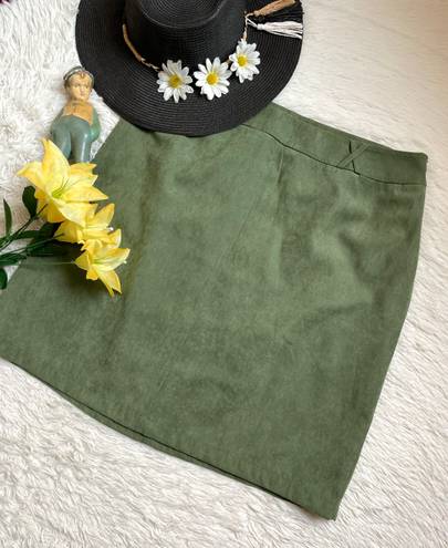 Dress Barn Vintage 90s  suede green Fall skirt