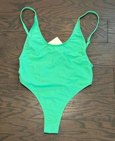 Fabletics  NOA Sexy One Piece Cheeky Swimsuit Size Medium / 8 New with Tag