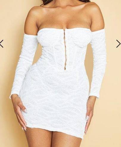 Pretty Little Thing NEW  White Off The Shoulder Bodycon Dress Long Sleeve Sz 8