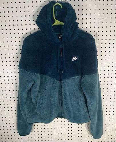 Nike  zip up fleece jacket