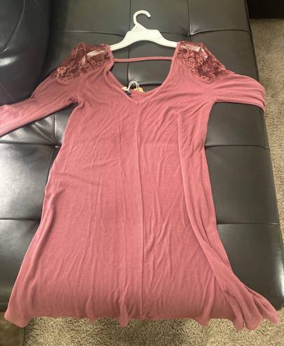 American Eagle Mauve Lace Dress