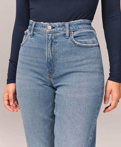 Abercrombie & Fitch Curve Love High Rise Mom Jean