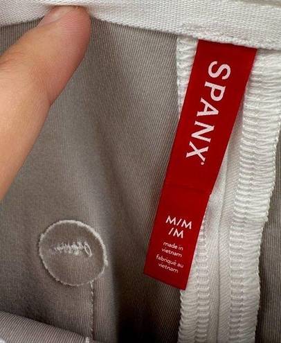 Spanx  On-the-Go Ankle Slim Straight White Ultimate Opacity Pants Size M