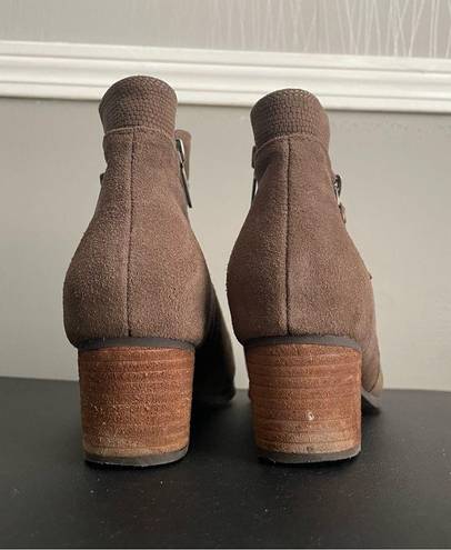 Blondo  Issac Waterproof Suede Bootie Ankle Boots Size 9.5