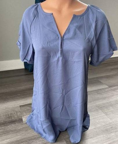 Zeagoo  Powder Blue Blouse Size S Crepe Top V-Neck Short Sleeve NWT F8