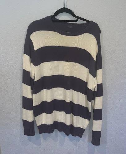 Brandy Melville Brianna Sweater