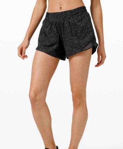 Lululemon Hotty Hot Low-Rise Short 4”