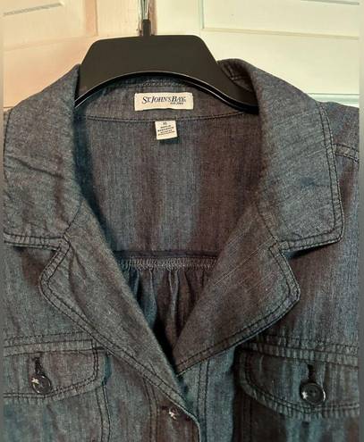 St. John’s Bay St. John's bay vintage casual light weight denim jacket. Size XL.