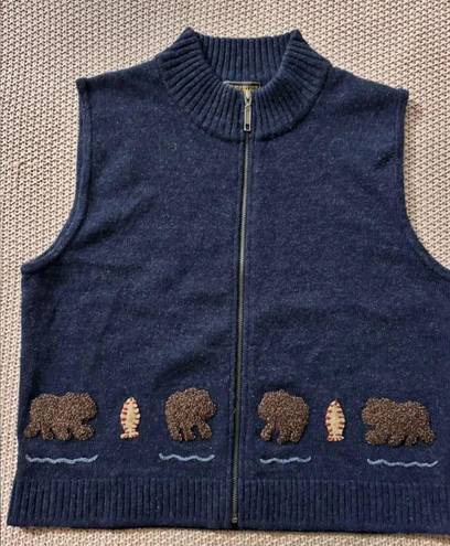 Woolrich  Women’s Vest Dark Indigo LambsWool Embroidered Bear Fish Sz Medium