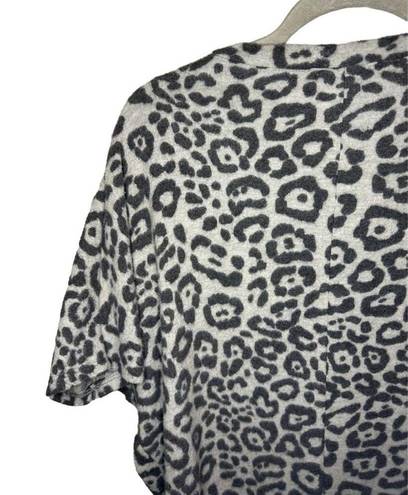 Harper Haptics by Holly  V-Neck Leopard Print Short Sleeve Gray Soft Tee Shirt