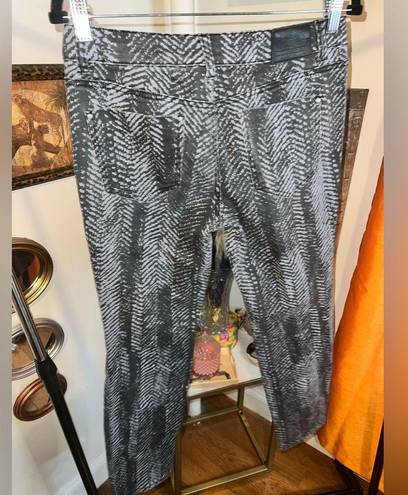 DKNY  Jeggings size 8