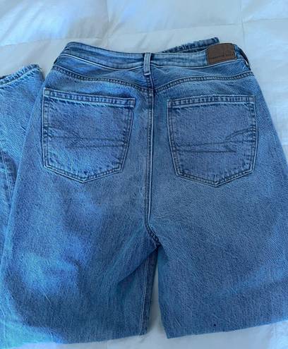 American Eagle Outfitters High Rise Mom Jean