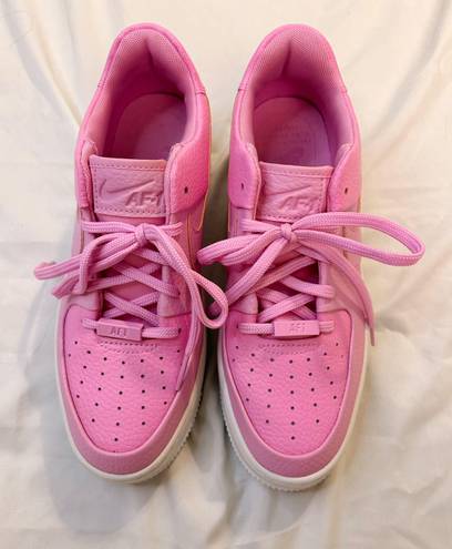 Nike Air Force 1 Sage Low Psychic Pink