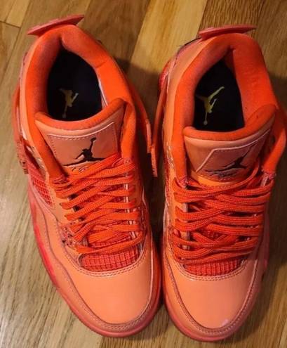 Jordan Nike Air  4 Size 6 Retro NRG Hot Punch 2019 AQ9128–600 Excellent Condition