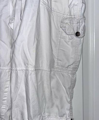 Faded Glory  White Capri Cargo Pants With Elastic Waist Band