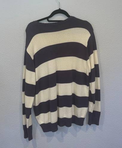 Brandy Melville Brianna Sweater