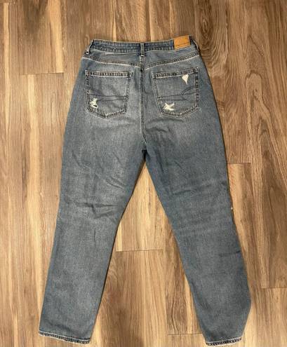 American Eagle Outfitters Moms Jeans