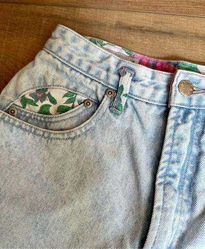 Bermuda Nuovo Denim Jean Shorts Vintage Womens Small 4 5 Light Wash  Floral