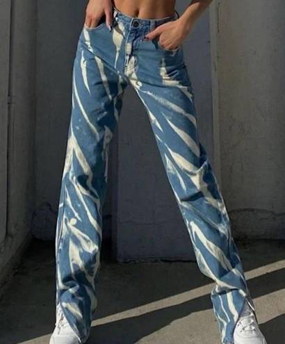 LIONESS  High Waisted Slit Painted Jeans