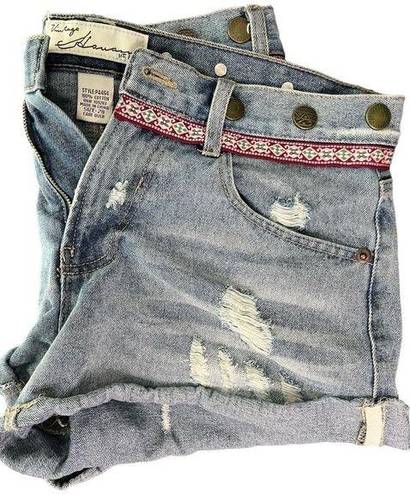 Vintage Havana  distressed denim shorts medium wash size 28 boho trim buttons