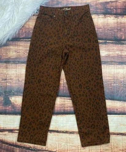 Universal Threads Leopard Print Vintage Straight Denim Jeans Universal Thread