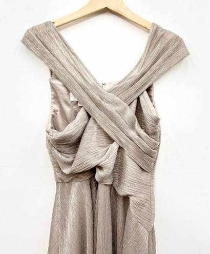 Oleg Cassini  pleated metallic off-the-shoulder dress in Gold size 4