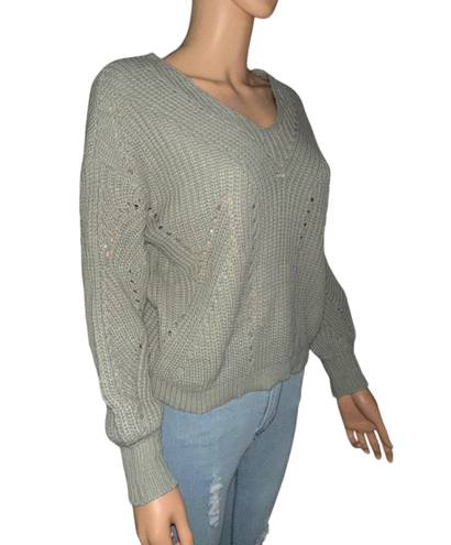 Moon & Madison V Neck Sweater 