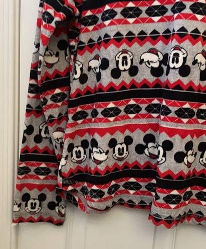 Disney  fleece sleep top medium 8/10