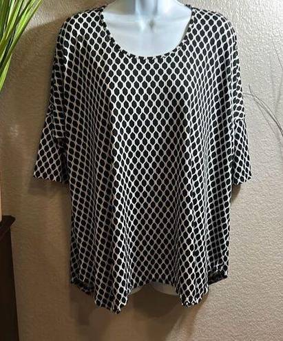 Bobeau  geometric printed tunic top size 3 XL