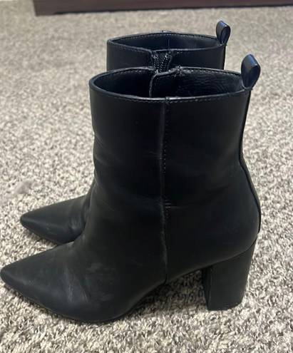 Shoedazzle Black Zip-Up Booties