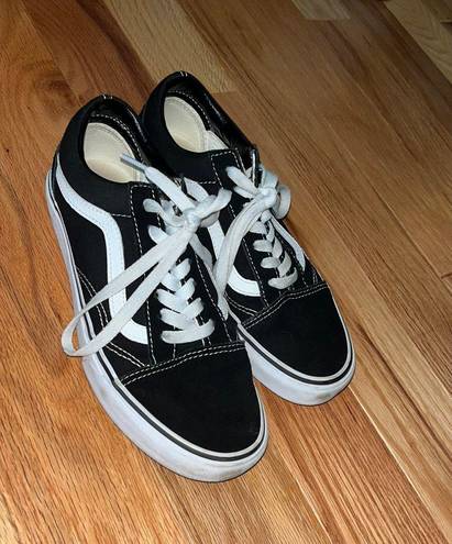 Vans Black  Shoes Men’s 6.0 Women’s 7.5