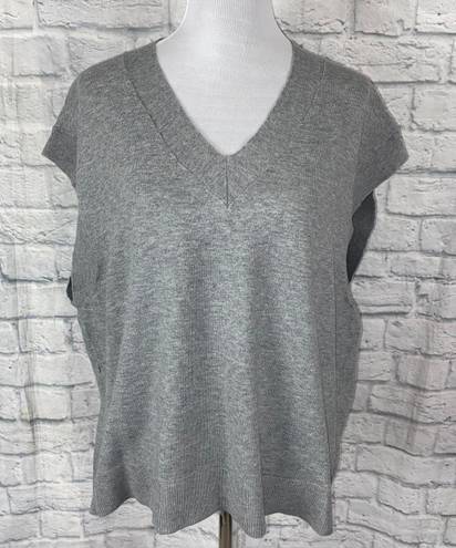 Terra & Sky women 1X 16W-18W sweater vest lightweight v-cut grey