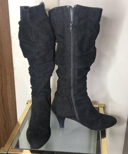 Comfortview black heeled knee high slouchy boots size 8