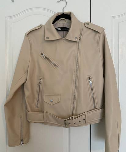 ZARA Cropped Faux Leather Jacket