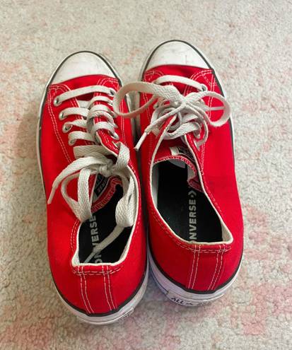 Converse Red