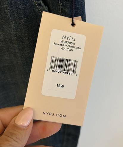 NYDJ  Relaxed Tapered Jeans in Walton