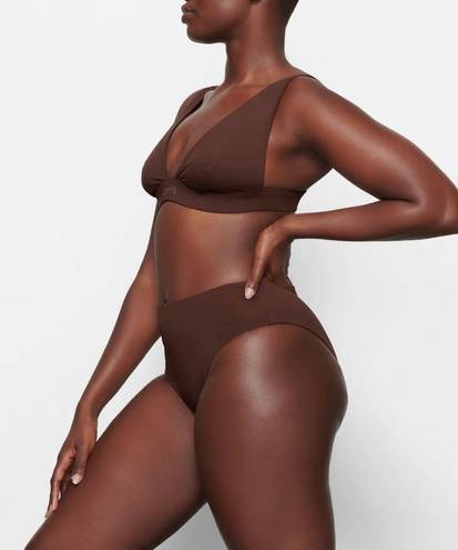 SKIMS Low plunge Cocoa large Swim Or Bandeau