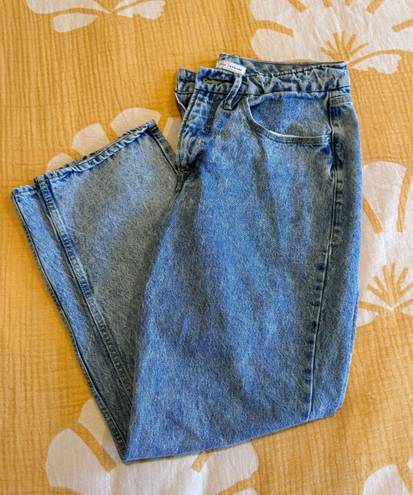 Good American loose fit jeans