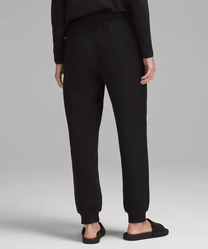 Lululemon High-Rise Scuba Joggers