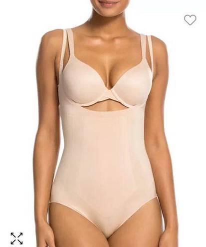 Spanx NWT  ONCORE Open Bust Panty Bodysuit