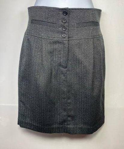 BCBGeneration Size 2 Gray Button Fly A-Line Pencil Skirt Office Career Business