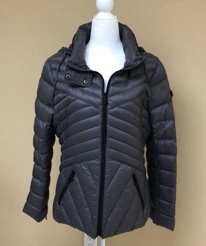 Bernardo  Packable Hooded Jacket