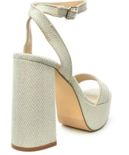 Scoop "High Heel Platform" Sandals, size 7 Tan