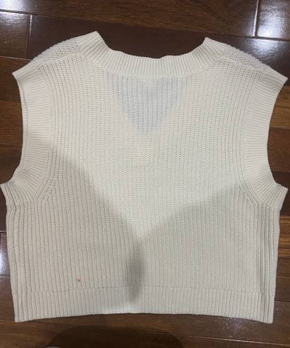 H&M White Knit Sweater Vest