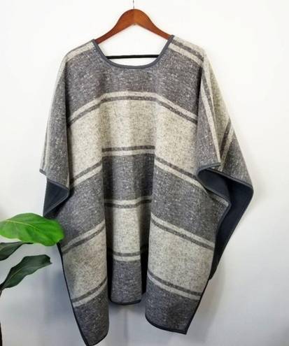 IKE‎ BEHAR Reversible Fleece Poncho Wrap On OS Size undefined