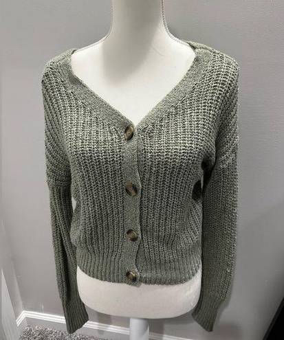 The Moon  & Madison Women Size Small Green Sage Button Cardigan Cropped Sweater Cozy