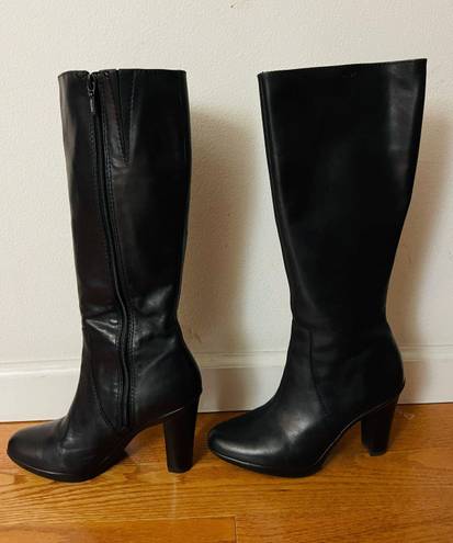 Ecco women's black leather side zip heels boots