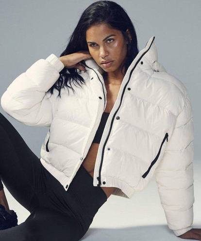 Alo Yoga Alo Aspen Love Puffer Jacket Ivory Warm Winter Snow Cold-Weather Edgy Puffy Coat