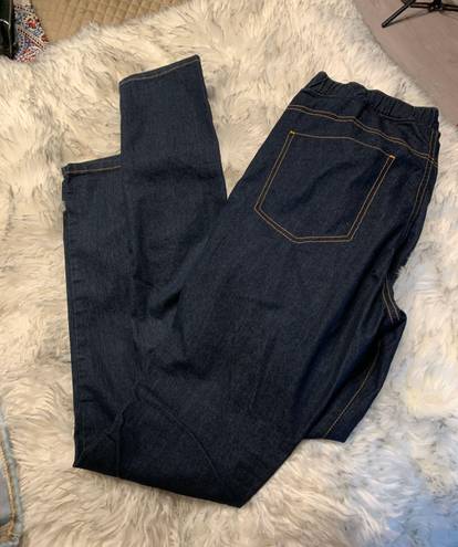 DKNY Jeans